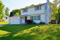 Building Photo - Beautiful 3-Bed 3-Bath Home in Golden Valley - Available 6/1!