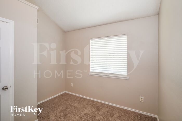 Building Photo - 5536 Stone Meadow Ln