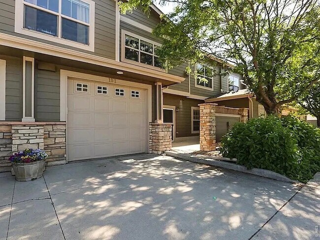 Building Photo - 4101 Crittenton Ln