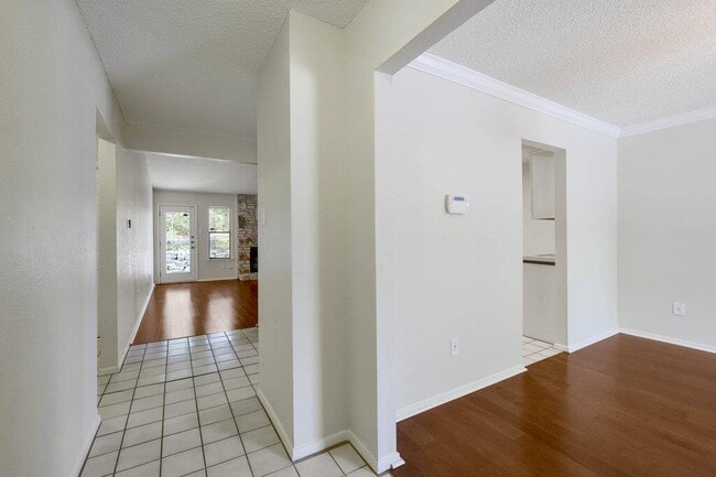 Building Photo - 12300 Scribe Dr