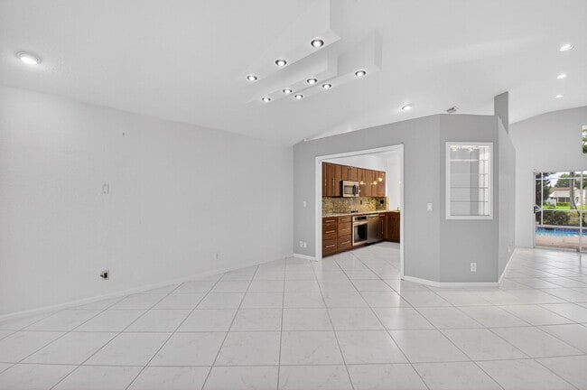 Building Photo - 7558 Ironbridge Cir