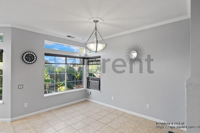 Building Photo - 281 Scotts Valley