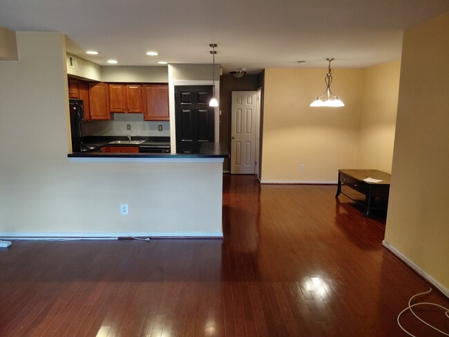 Building Photo - 93 Ramsgate Ct