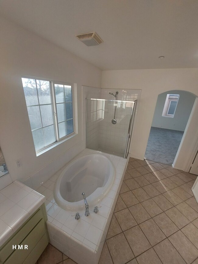 Building Photo - Stunning Two-Story Home with 4 Bedrooms an...