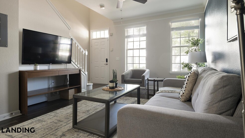 Building Photo - 2801 Biltmore Park Dr