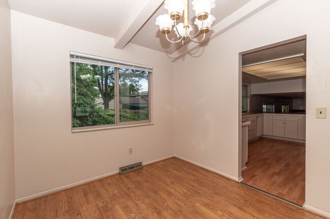 Building Photo - 6674 Braun Ct