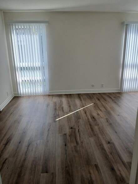 Building Photo - 781 Amigos Way