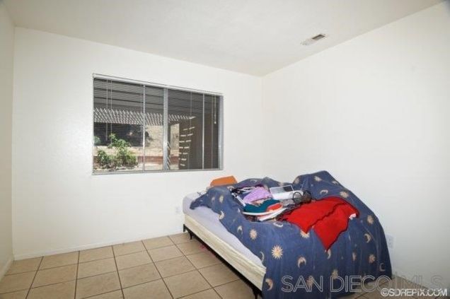 Building Photo - 4524 Royal Oak Dr