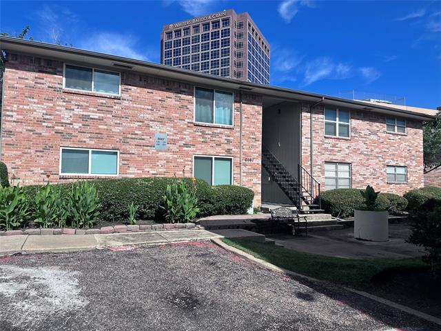 Building Photo - 8087 Meadow Rd