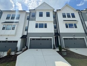 Building Photo - 4707 Cypress Tree Ln