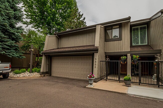Primary Photo - 3BD, 2.5BA Arapahoe Lake Park Townhome Nea...
