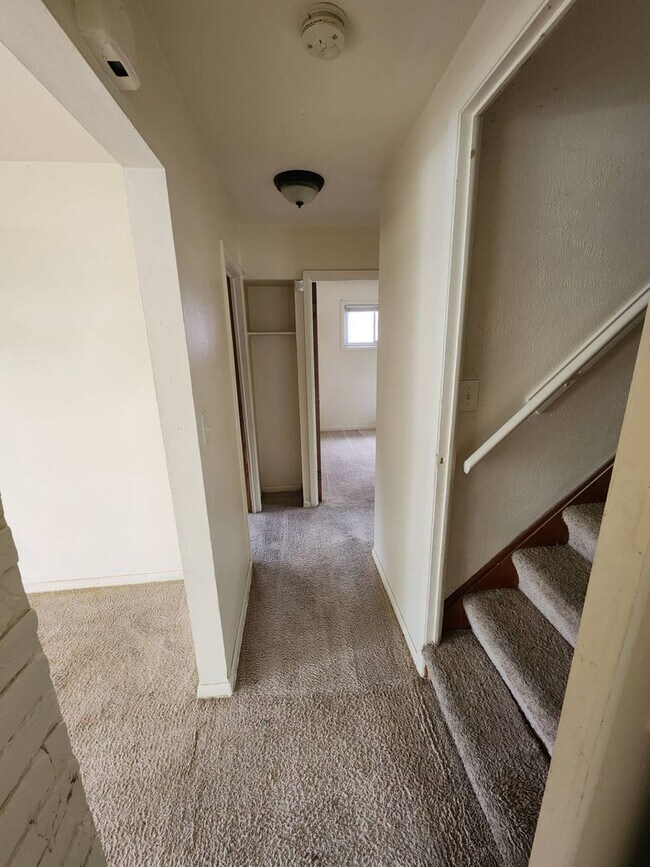 Building Photo - Move-In Special: Save $300 on This Charmin...