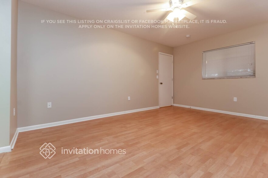 Building Photo - 1016 SW 37th St