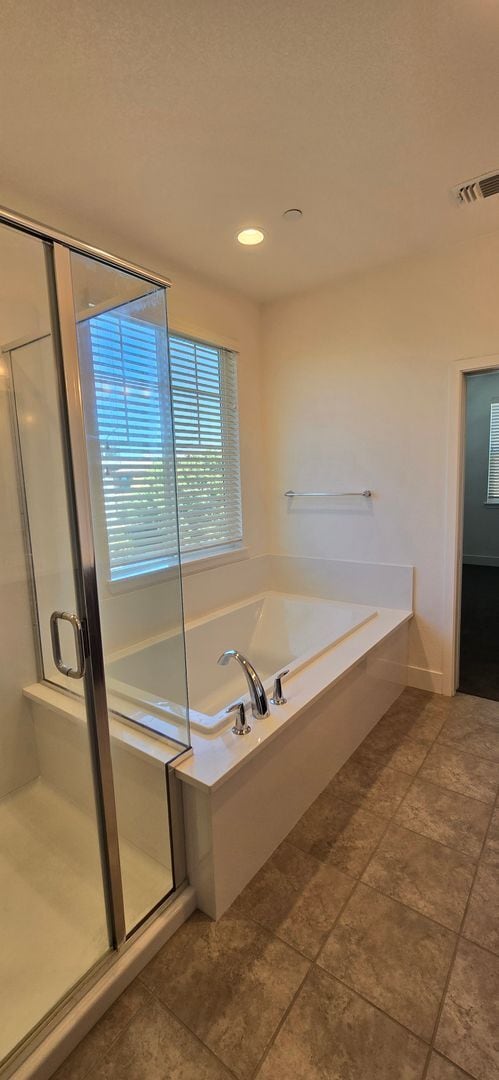 Building Photo - Located in the desirable K-Section of Rohnert Park