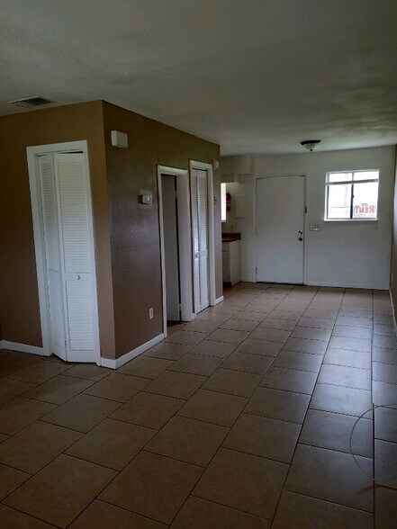 Building Photo - 5820 Butler Dr