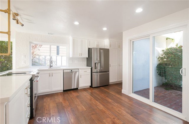 Building Photo - 30 Talmont
