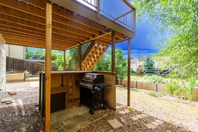 Building Photo - 953 Dancing Horse Dr