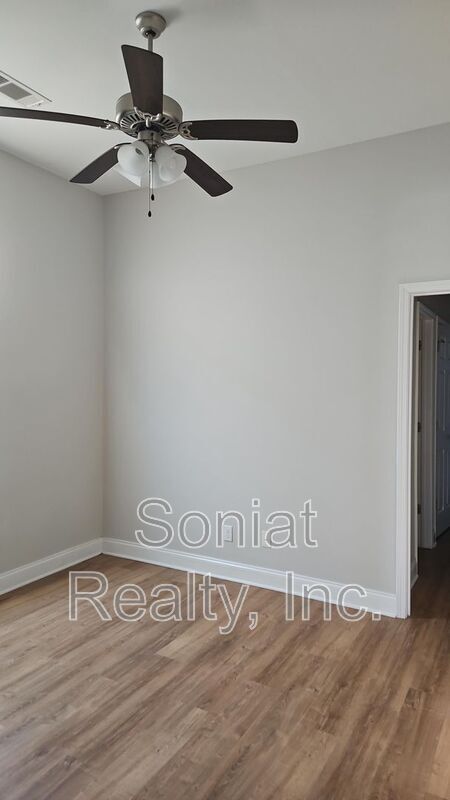 Building Photo - 9222 Colapissa St