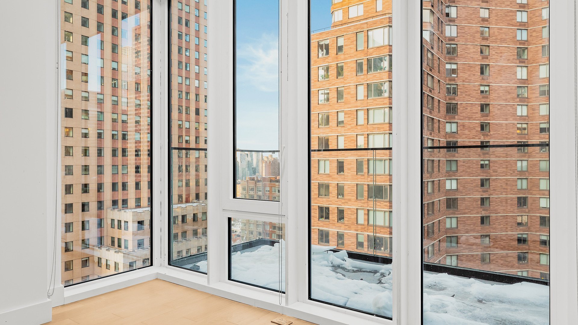 Building Photo - 250 W 49th St