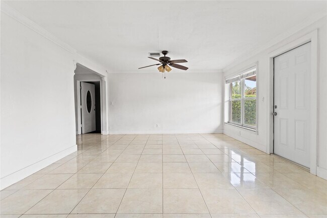 Building Photo - 4184 SW 49th Ct