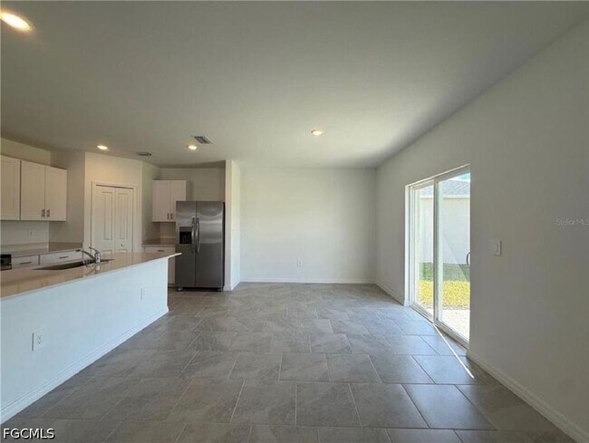 Building Photo - 11812 Cloverly Ln