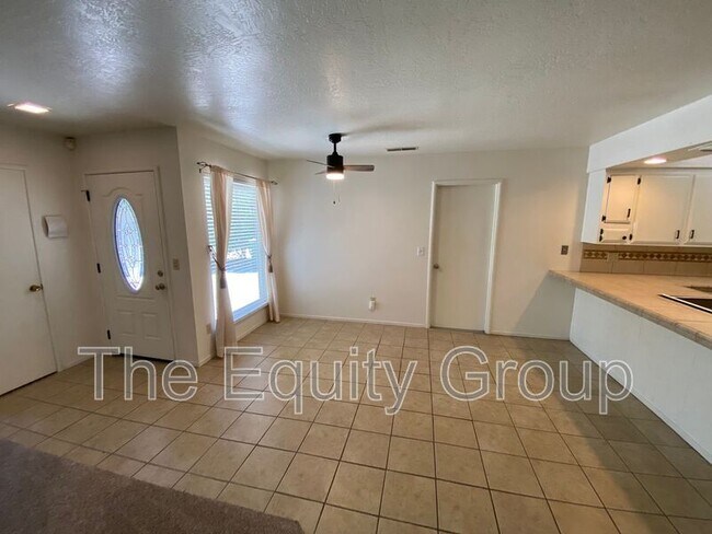 Building Photo - 1927 S Julieann Ct