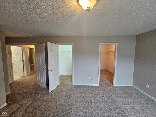 Building Photo - 7043 Gavin Dr