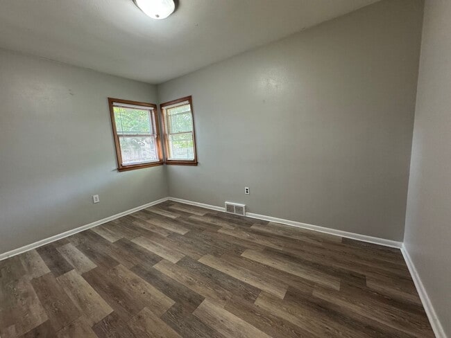 Building Photo - Jerome's Jewel: 3 Bed/1.5 Bath Home with E...