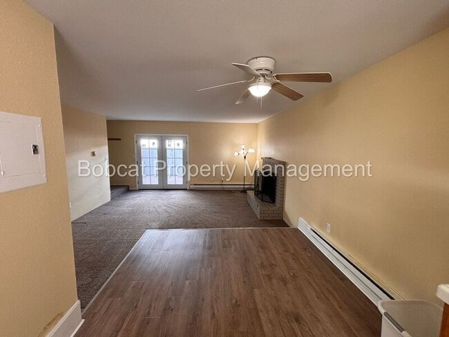 Building Photo - 1316 Green Dr