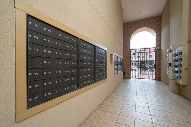 Building Photo - 2299 Lone Star Dr