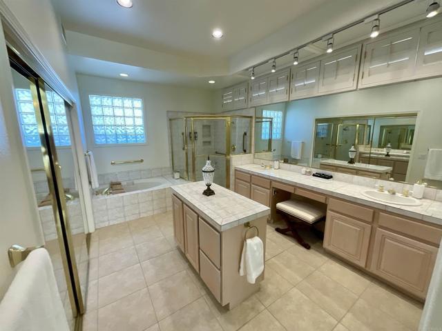 Building Photo - 78907 Fountain Hills Dr