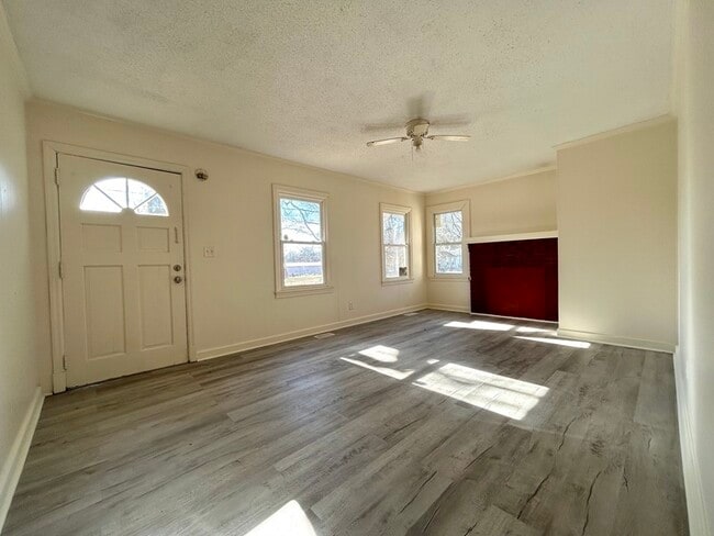 Building Photo - 1219 Bailey St