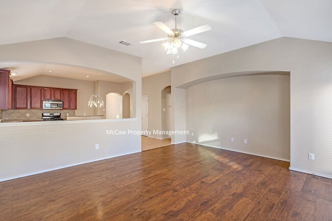 Building Photo - 9032 Heartwood Dr