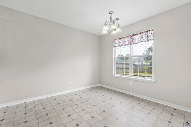Building Photo - 324 Tyson Glen Dr