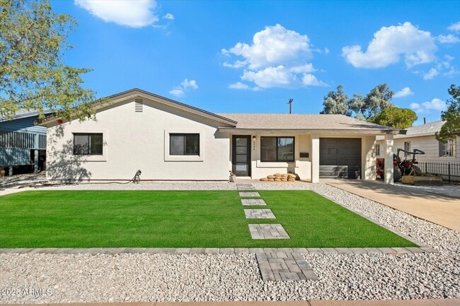 Primary Photo - 7754 E Verde Ln