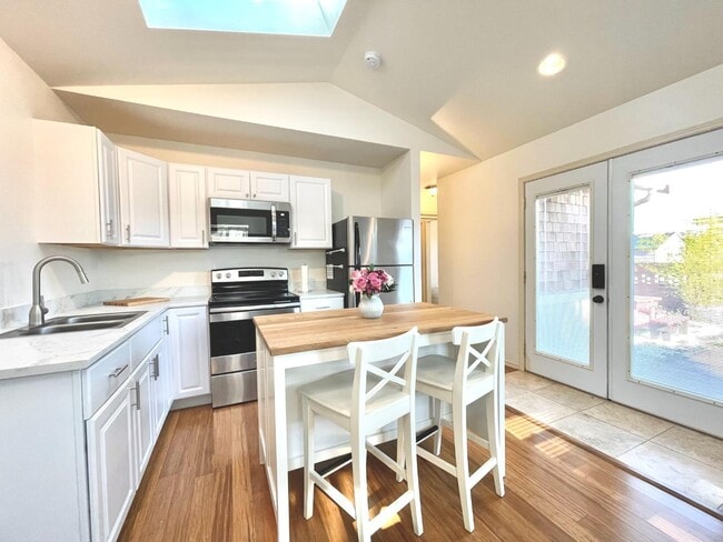 Building Photo - 8408 33rd St W