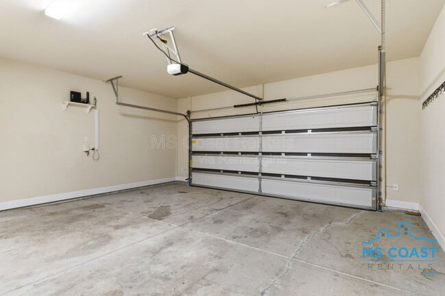 Building Photo - 848 Reunion Pl Cir