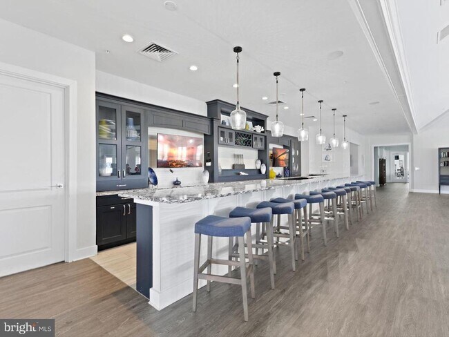 Building Photo - 25041 Tanager Ln