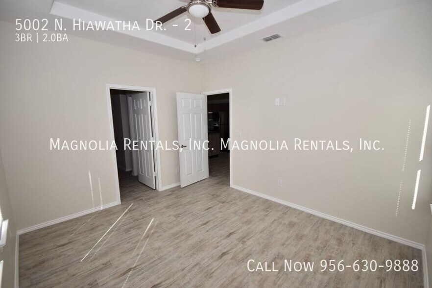 Building Photo - 5002 N Hiawatha Dr