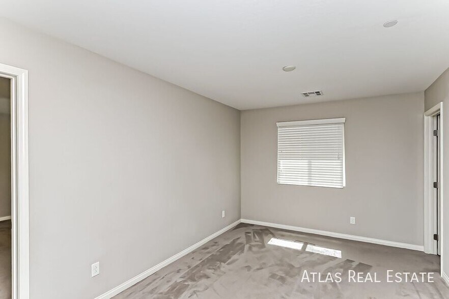 Building Photo - 436 Accelerando Way