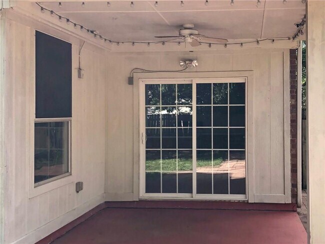 Building Photo - 13456 Athens Trail