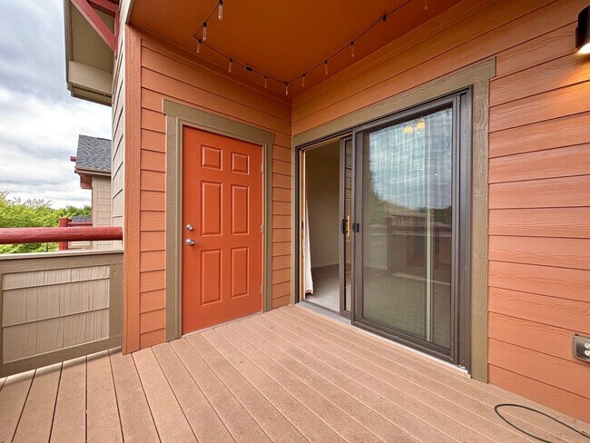 Building Photo - Beautiful 2 Bed 1 Bath Haven in Central Fort Collins!