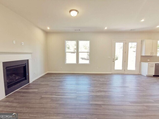 Building Photo - 1427 Ridge Rd