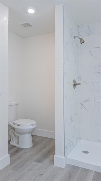 Building Photo - 4395 NE 33rd Ave