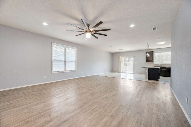 Building Photo - Charming 3-Bedroom, 2 Baths with 1,670 Sq Ft of Comfort in Providence Village