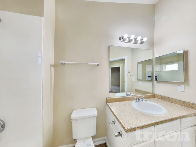 Building Photo - 3135 Kelling St