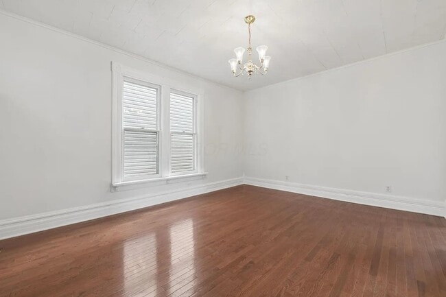 Building Photo - 218 N Sandusky St