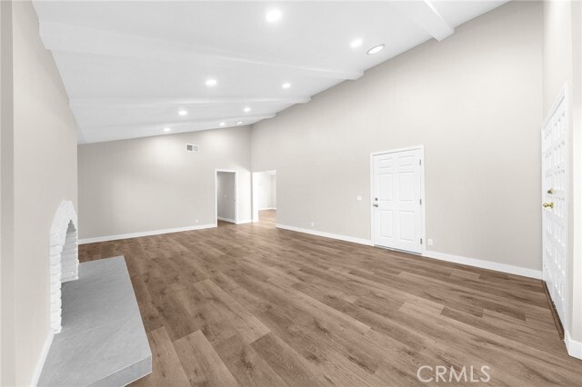 Building Photo - 596 Vista Rambla