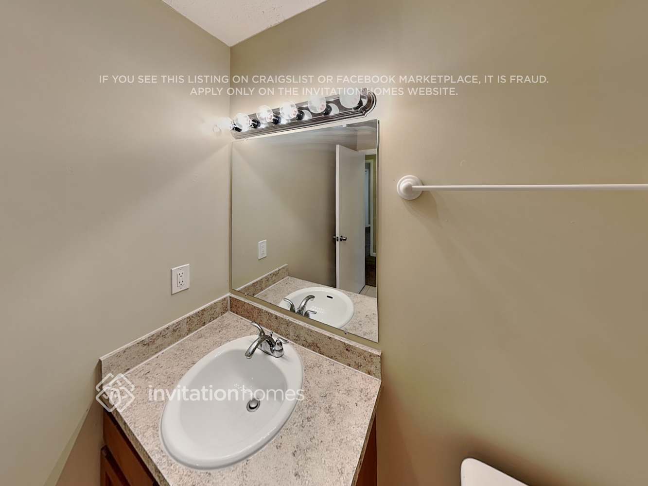 Building Photo - 4529 Naranja Dr S