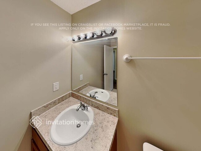 Building Photo - 4529 Naranja Dr S